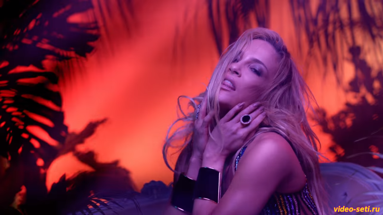 Claudia Leitte - Carnaval ft. Pitbull